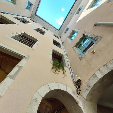 Boigne Sweet Apartment *